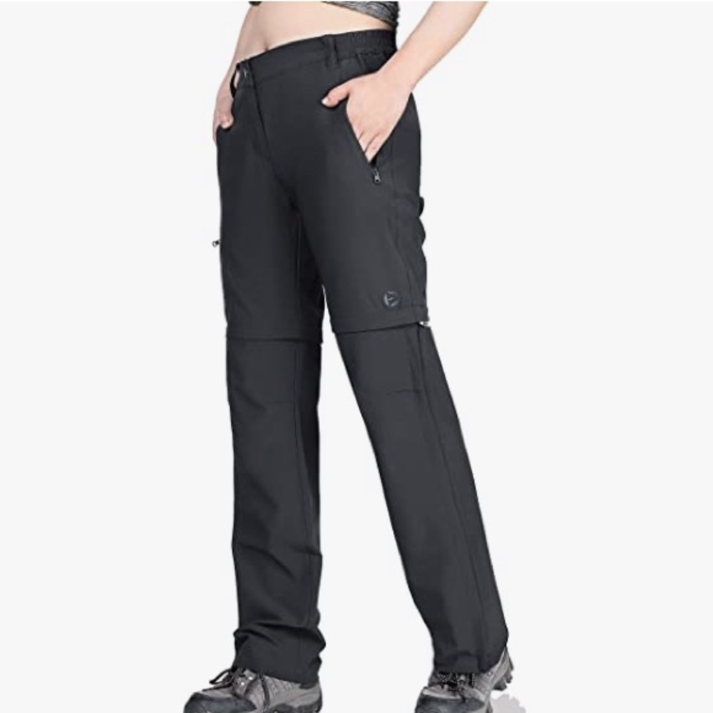 NWT outdoor ventures zip off cargo pants shorts size 8